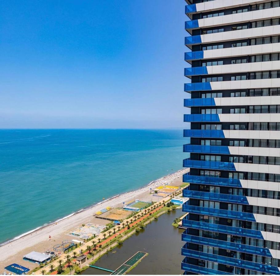 Orbi City Center Suite Батумі Екстер'єр фото