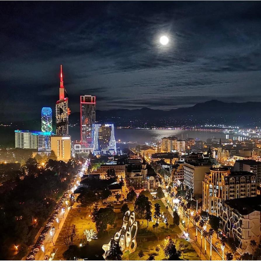Orbi City Center Suite Батумі Екстер'єр фото