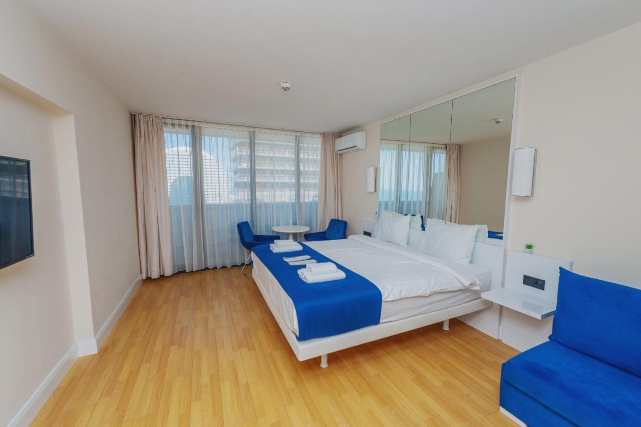 Orbi City Center Suite Батумі Екстер'єр фото